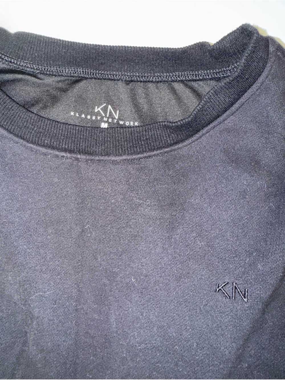 Klassy Network Black Long-Sleeve Crop Top brallete - Picture 4 of 4